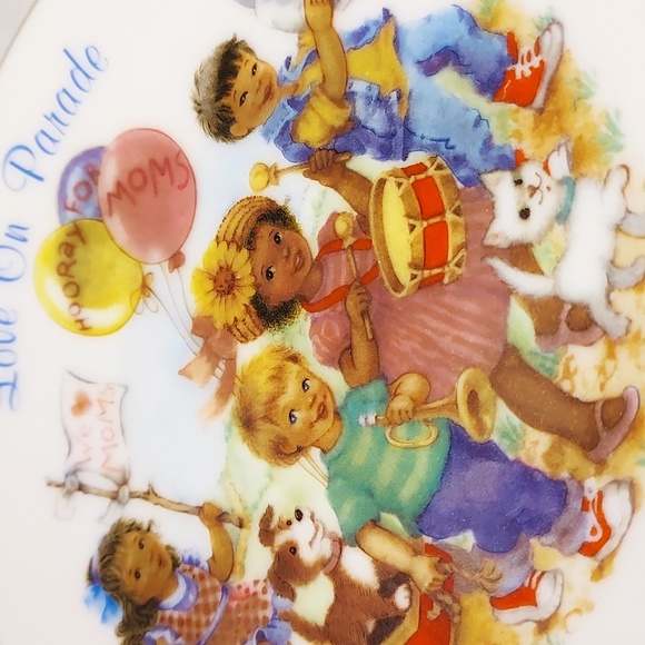 Vintage 1994 Avon Mother's Day Plate in Original Box - Picture 3 of 6